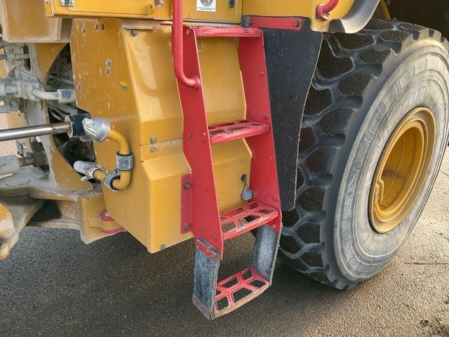 اللودر بعجل CAT 972M XE: صورة 13