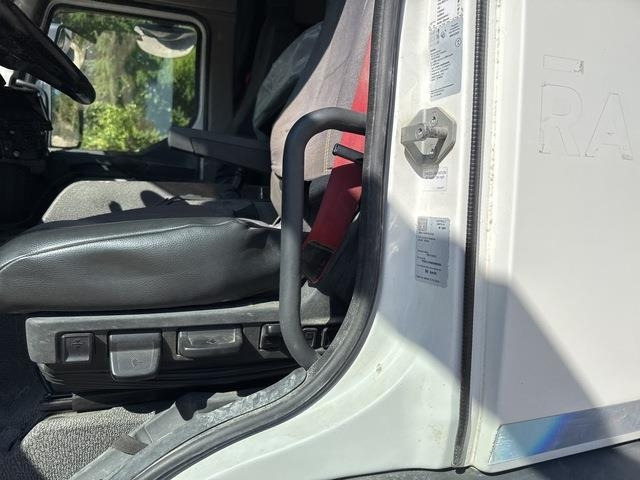 شاحنة مقفلة Renault C380: صورة 16 شاحنة مقفلة Renault C380: صورة 16