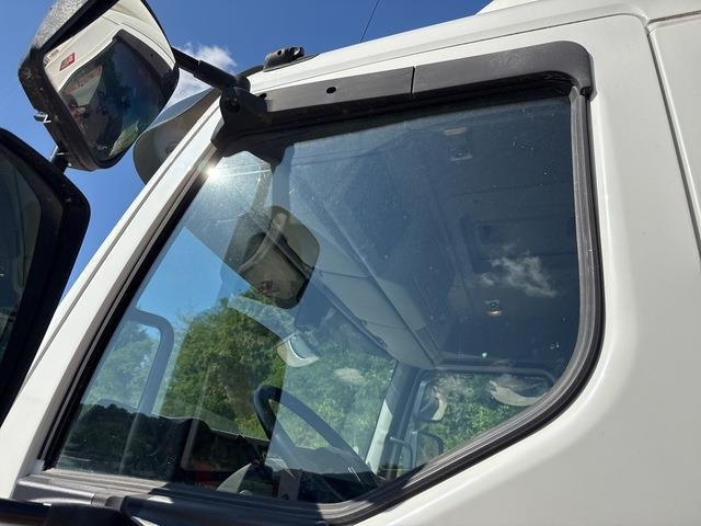 شاحنة مقفلة Renault C380: صورة 17 شاحنة مقفلة Renault C380: صورة 17