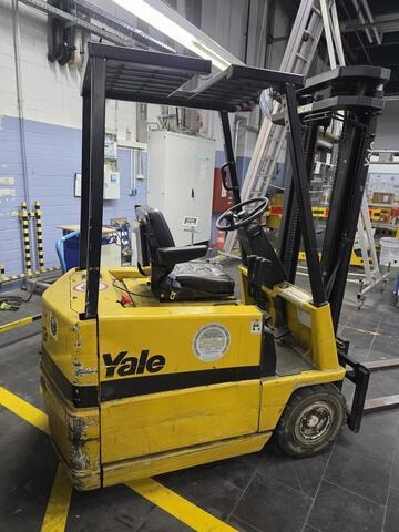 Yale ERP10RCF V2092 - رافعة شوكية كهربائية: صورة 1 Yale ERP10RCF V2092 - رافعة شوكية كهربائية: صورة 1
