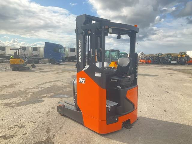 Doosan BR16JW-9 - شاحنة مناوِلة: صورة 2 Doosan BR16JW-9 - شاحنة مناوِلة: صورة 2