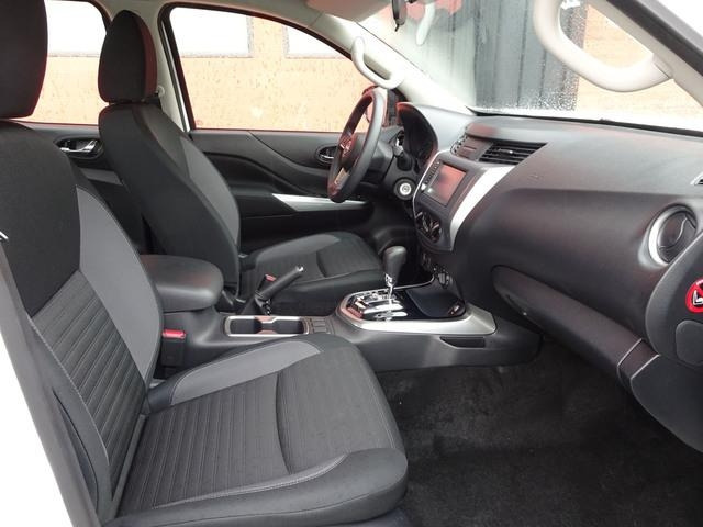 شاحنة التوصيل Nissan Navara: صورة 13 شاحنة التوصيل Nissan Navara: صورة 13