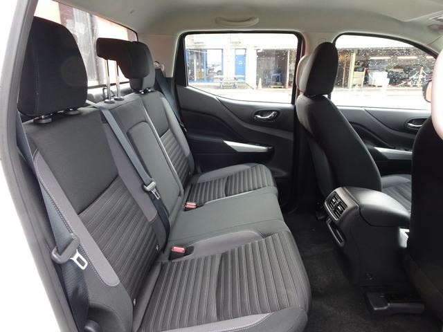 شاحنة التوصيل Nissan Navara: صورة 14 شاحنة التوصيل Nissan Navara: صورة 14