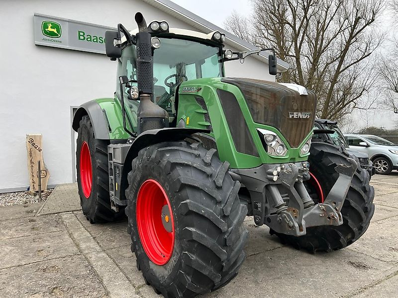 Fendt 824 Vario ProfiPlus - جرار: صورة 4 Fendt 824 Vario ProfiPlus - جرار: صورة 4