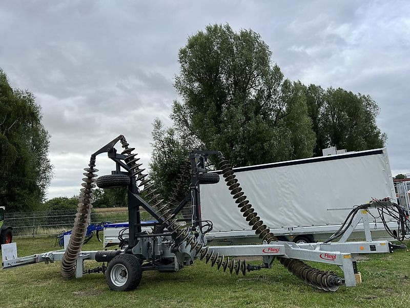 Fliegl KSE 680 Kettenscheibenegge - قرص مسلفة: صورة 1 Fliegl KSE 680 Kettenscheibenegge - قرص مسلفة: صورة 1