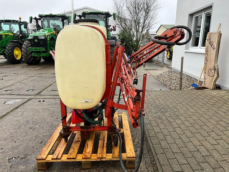 Holder ES 4 12m - بخاخ مركب على الجرار: صورة 4 Holder ES 4 12m - بخاخ مركب على الجرار: صورة 4