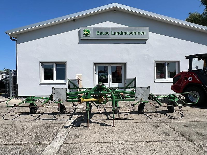 Kuhn GF 630 1MH - John Deere - آلة تيبيس العشب/ آلة جمع العشب: صورة 1 Kuhn GF 630 1MH - John Deere - آلة تيبيس العشب/ آلة جمع العشب: صورة 1