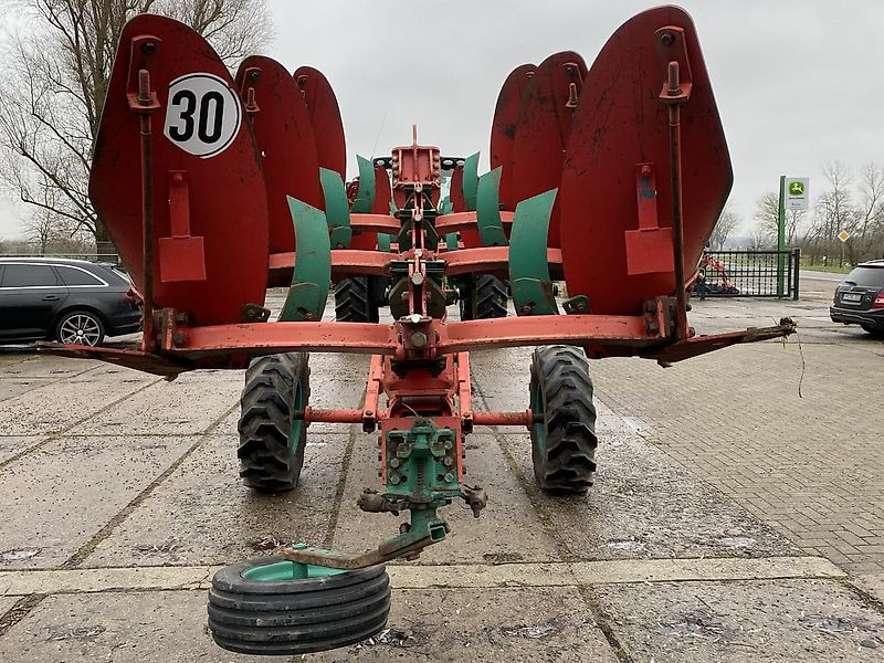Kverneland PW-100-9 Karrenpflug 7Schar - محراث: صورة 4 Kverneland PW-100-9 Karrenpflug 7Schar - محراث: صورة 4