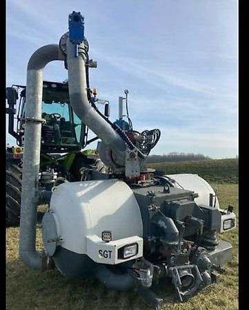 SGT Fronttank + Guelleaufbau Xerion 3800 VC - صهريج السماد السائل: صورة 4 SGT Fronttank + Guelleaufbau Xerion 3800 VC - صهريج السماد السائل: صورة 4