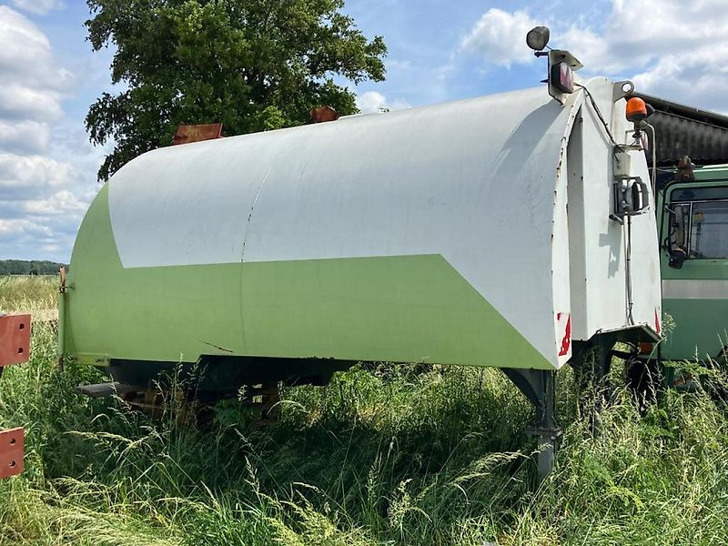 SGT Fronttank + Guelleaufbau Xerion 3800 VC - صهريج السماد السائل: صورة 5 SGT Fronttank + Guelleaufbau Xerion 3800 VC - صهريج السماد السائل: صورة 5