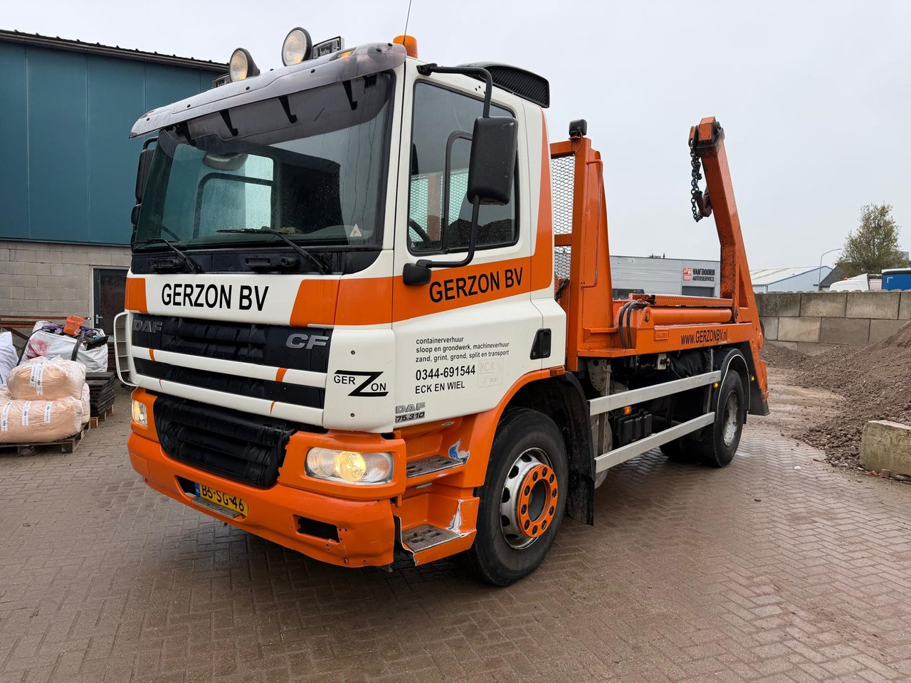 DAF CF 75.310 - شاحنة نقل المخلفات: صورة 1 DAF CF 75.310 - شاحنة نقل المخلفات: صورة 1
