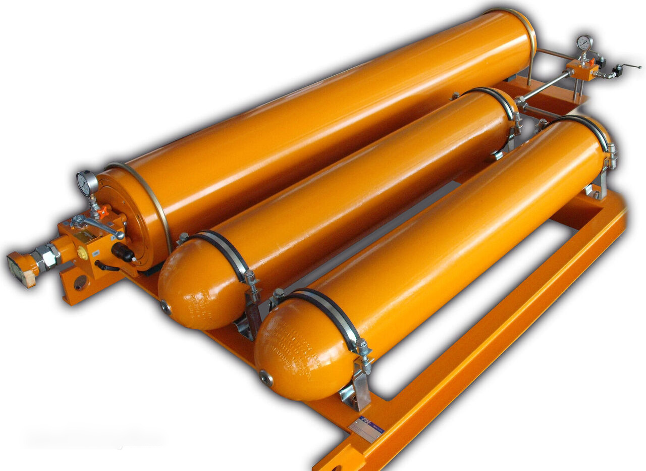 Accumulator Station - معدات البناء: صورة 1 Accumulator Station - معدات البناء: صورة 1