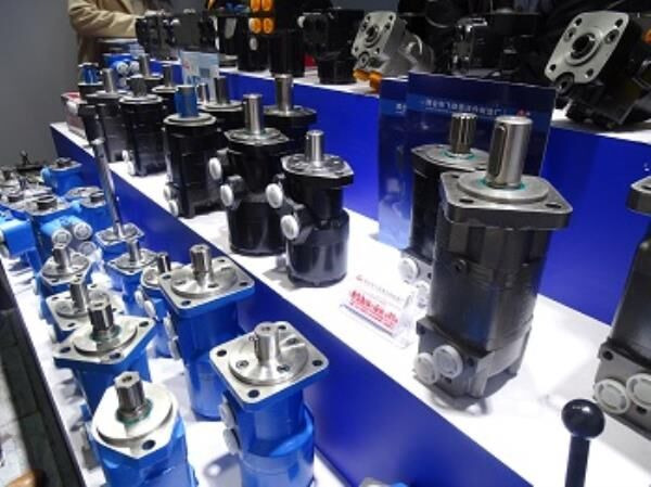 Orbitrörler ve Tork Motorları - محرك هيدروليكي - حفارة: صورة 1 Orbitrörler ve Tork Motorları - محرك هيدروليكي - حفارة: صورة 1