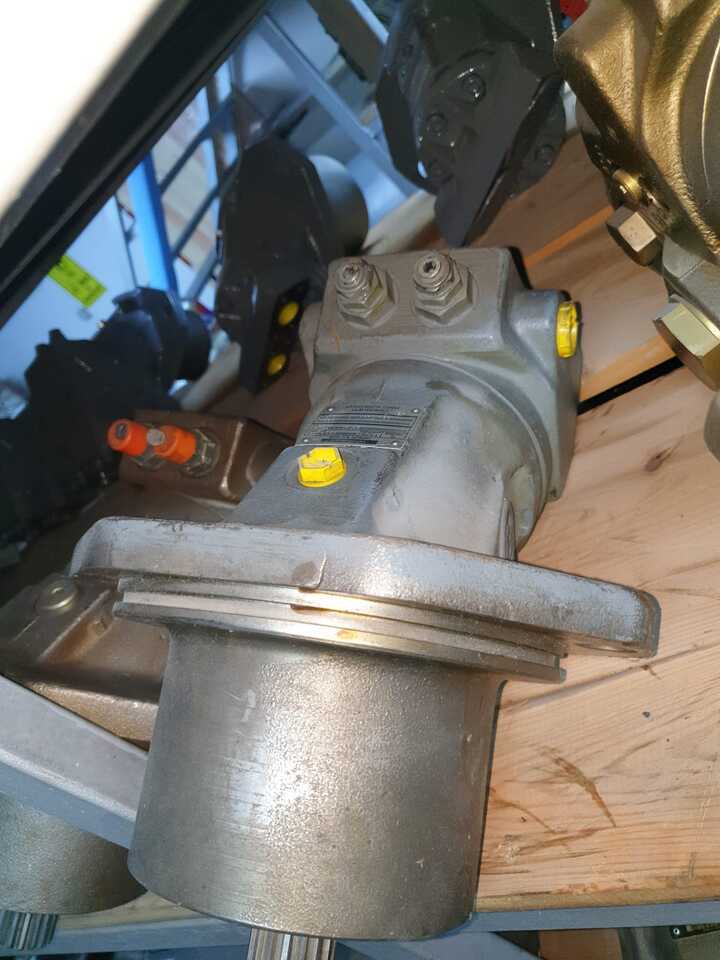 REXROTH A2FE80 / 61W -PZL 180 - محرك هيدروليكي - آلات البناء: صورة 1 REXROTH A2FE80 / 61W -PZL 180 - محرك هيدروليكي - آلات البناء: صورة 1