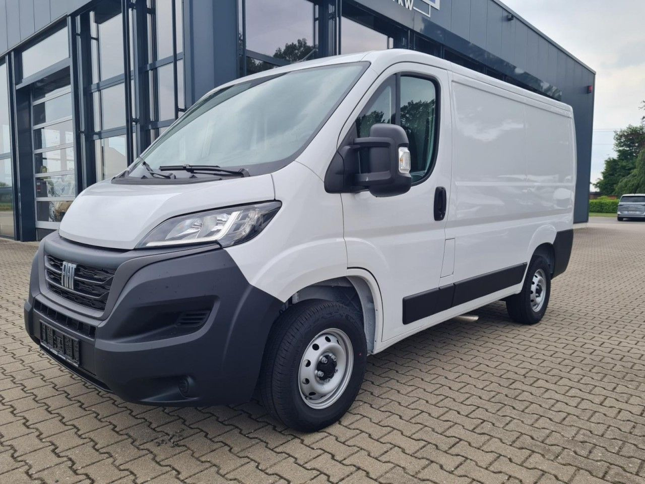 Fiat Ducato 30 Kasten L1H1 KLIMA PDC REGALE TEMPOMAT - فان المدمجة: صورة 2 Fiat Ducato 30 Kasten L1H1 KLIMA PDC REGALE TEMPOMAT - فان المدمجة: صورة 2