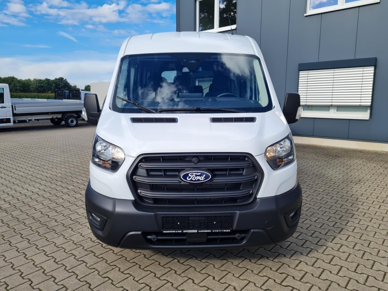 Ford Transit 350 Kombi 9-Sitze L3 AG Trend AHK KAMERA - حافلة صغيرة, ميكروباص: صورة 2 Ford Transit 350 Kombi 9-Sitze L3 AG Trend AHK KAMERA - حافلة صغيرة, ميكروباص: صورة 2