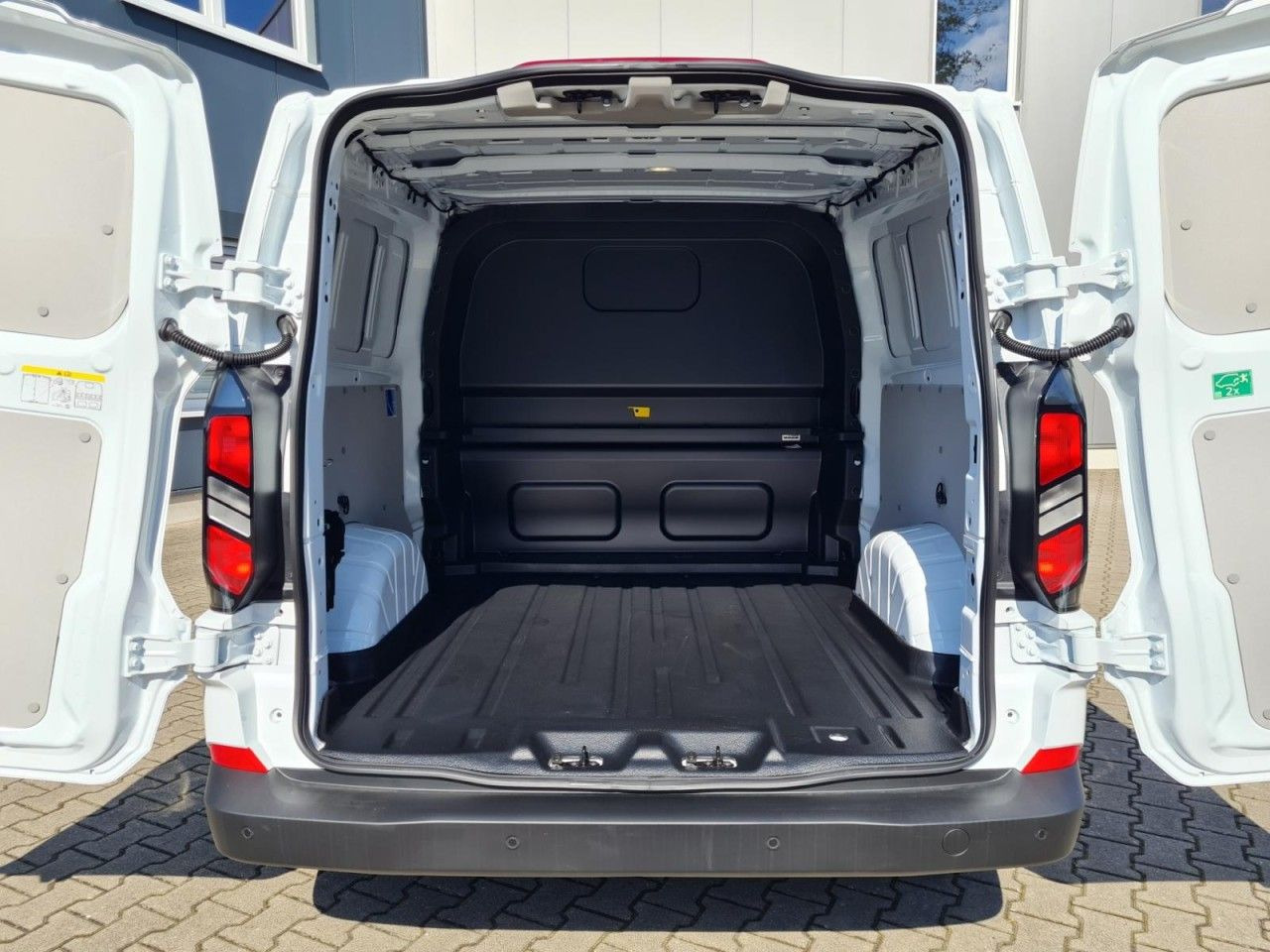 Ford Transit Custom Kasten Doka L2 Trend KLIMA - فان المدمجة, الشاحنات الصغيرة كابينة مزدوجة: صورة 5 Ford Transit Custom Kasten Doka L2 Trend KLIMA - فان المدمجة, الشاحنات الصغيرة كابينة مزدوجة: صورة 5