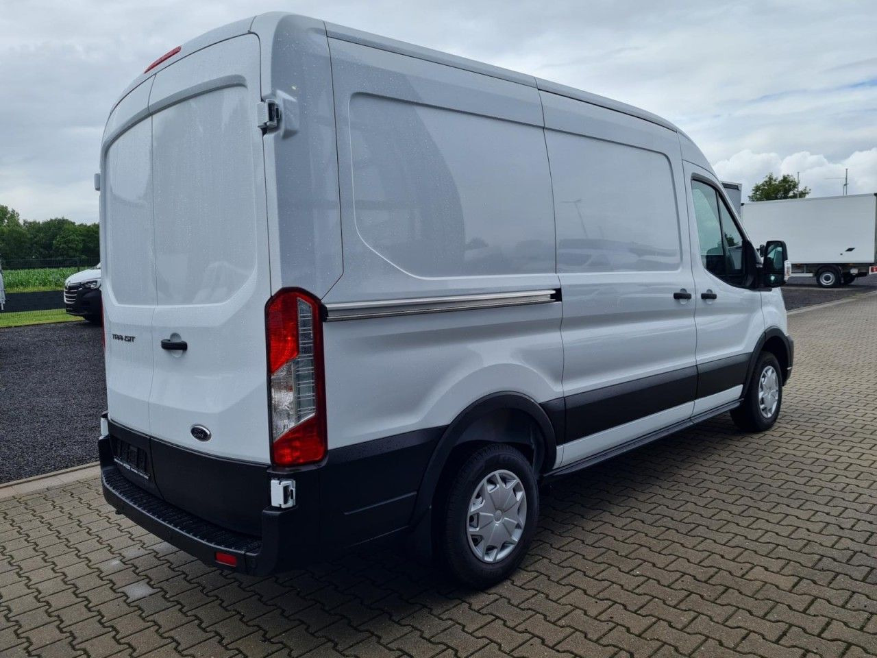 Ford Transit Kasten TDCi L2H2 Trend Klima Tempomat - فان المدمجة: صورة 5 Ford Transit Kasten TDCi L2H2 Trend Klima Tempomat - فان المدمجة: صورة 5