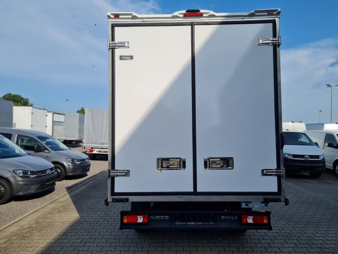 Iveco 35S 18 3.0 Koffer Hi Matic LM KLIMA KAMERA Navig - شاحنة مغلقة الصندوق: صورة 5 Iveco 35S 18 3.0 Koffer Hi Matic LM KLIMA KAMERA Navig - شاحنة مغلقة الصندوق: صورة 5