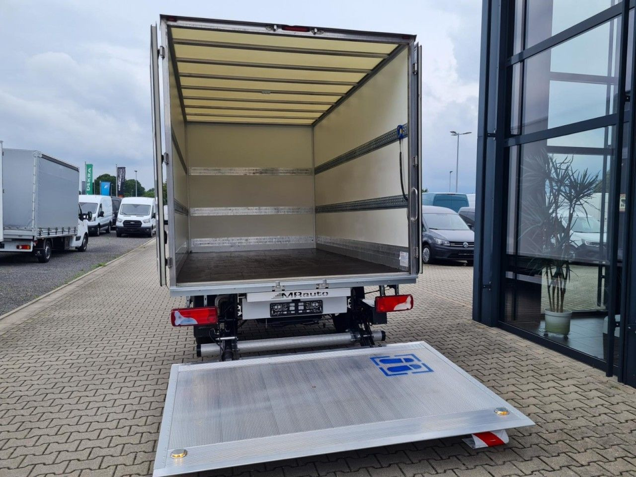 Mercedes-Benz Sprinter 315 CDI Koffer LBW RWD KLIMA TEMPOMAT Mercedes-Benz Sprinter 315 CDI Koffer LBW RWD KLIMA TEMPOMAT: صورة 6