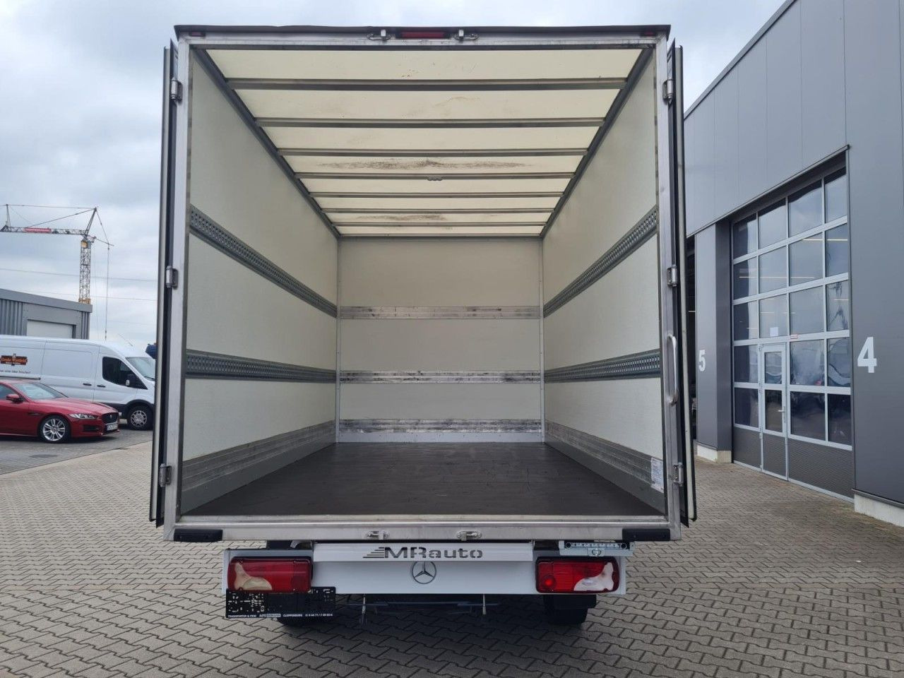 Mercedes-Benz Sprinter 315 CDI Koffer RWD KLIMA TEMPOMAT RWD - شاحنة مغلقة الصندوق: صورة 5 Mercedes-Benz Sprinter 315 CDI Koffer RWD KLIMA TEMPOMAT RWD - شاحنة مغلقة الصندوق: صورة 5