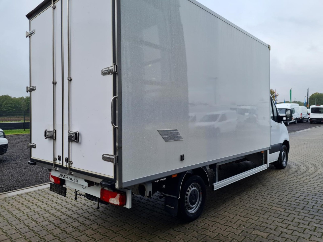 Mercedes-Benz Sprinter 315 CDI Koffer RWD KLIMA TEMPOMAT - شاحنة مغلقة الصندوق: صورة 4 Mercedes-Benz Sprinter 315 CDI Koffer RWD KLIMA TEMPOMAT - شاحنة مغلقة الصندوق: صورة 4