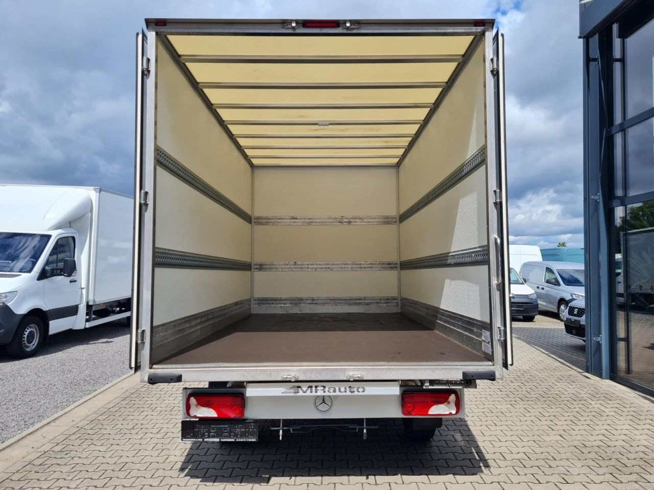 Mercedes-Benz Sprinter 315 CDI Möbel Koffer RWD KLIMA TEMPOMAT - شاحنة مغلقة الصندوق: صورة 5 Mercedes-Benz Sprinter 315 CDI Möbel Koffer RWD KLIMA TEMPOMAT - شاحنة مغلقة الصندوق: صورة 5