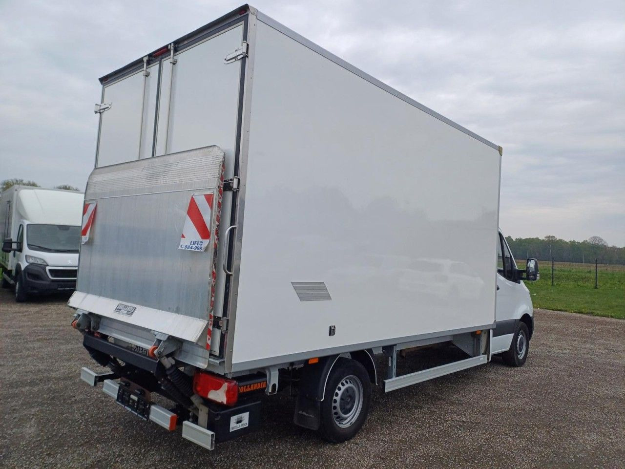 Mercedes-Benz Sprinter 315 CDi RWD Koffer LBW KLIMA TEMPOMAT - شاحنة مغلقة الصندوق: صورة 4 Mercedes-Benz Sprinter 315 CDi RWD Koffer LBW KLIMA TEMPOMAT - شاحنة مغلقة الصندوق: صورة 4
