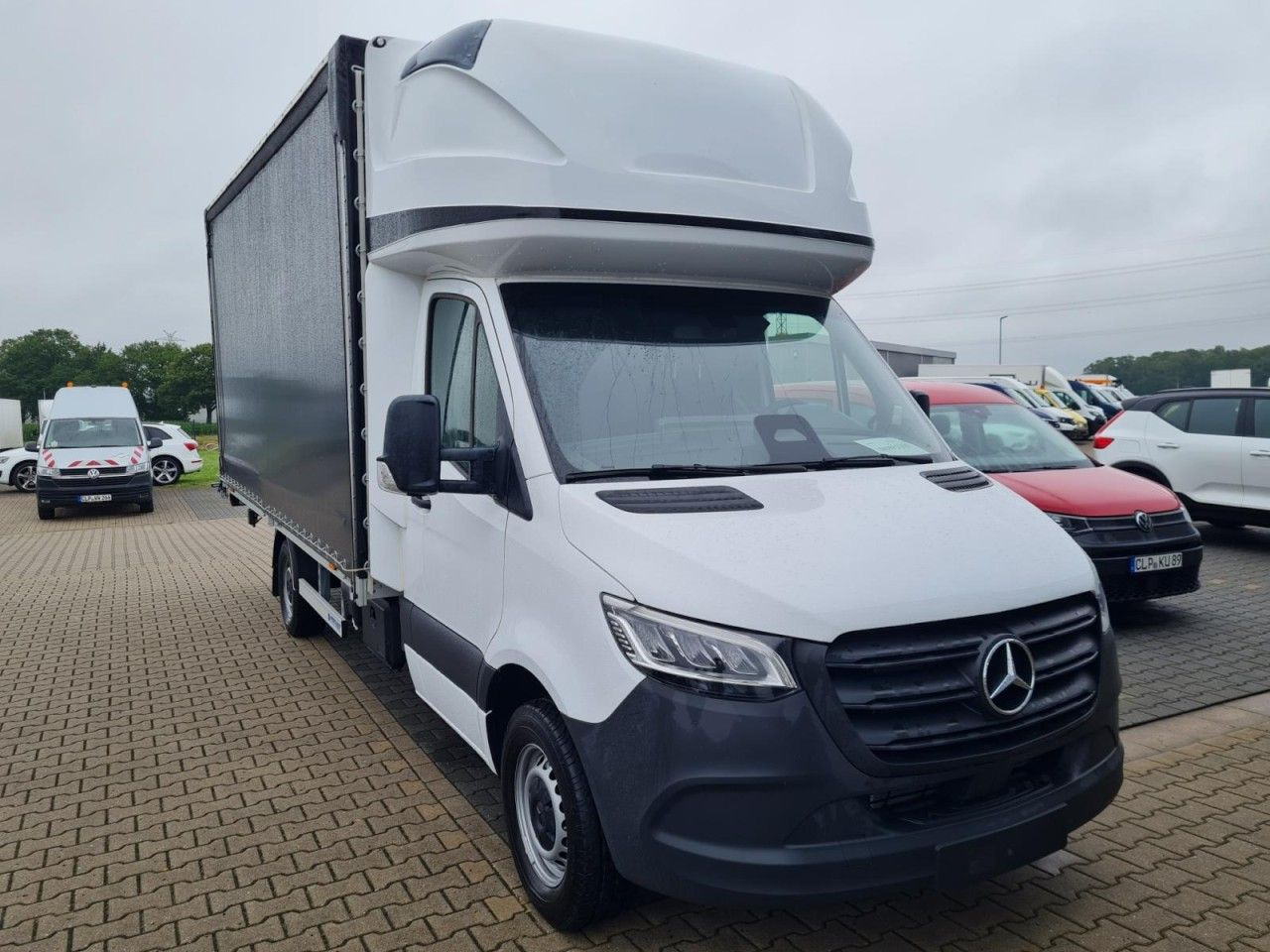 Mercedes-Benz Sprinter 317 AG Pritsche Schiebe Plane Schlafkab - شاحنة ستارة جانبية: صورة 2 Mercedes-Benz Sprinter 317 AG Pritsche Schiebe Plane Schlafkab - شاحنة ستارة جانبية: صورة 2
