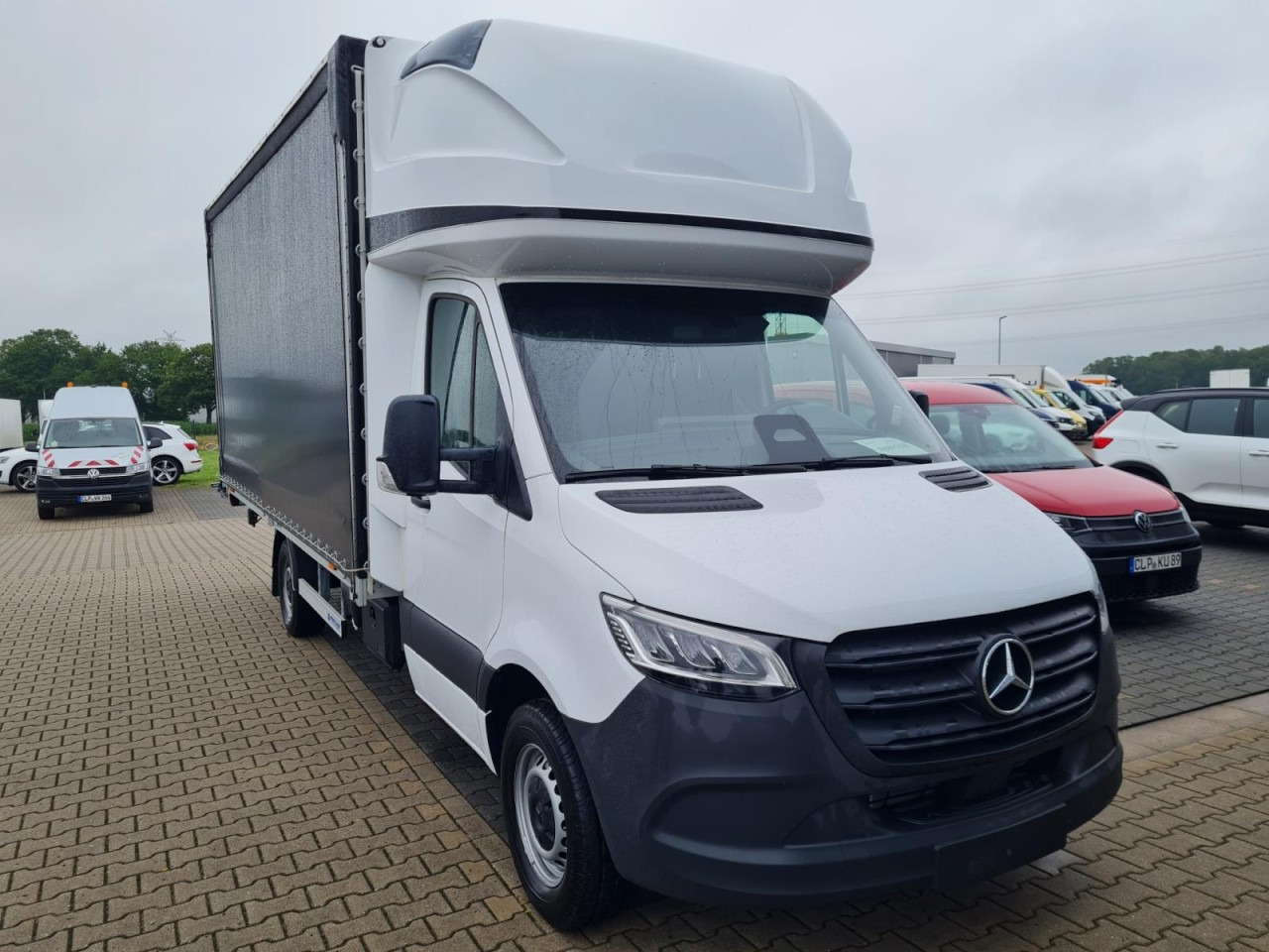 Mercedes-Benz Sprinter 317 AG Schiebe Plane Schlafkab 10 Pal AHK - شاحنة ستارة جانبية: صورة 2 Mercedes-Benz Sprinter 317 AG Schiebe Plane Schlafkab 10 Pal AHK - شاحنة ستارة جانبية: صورة 2