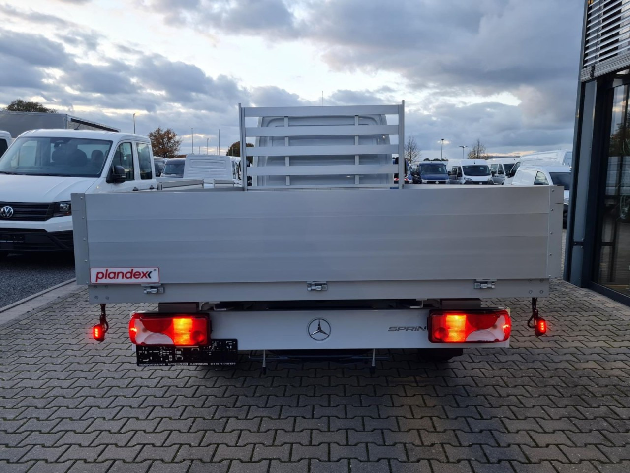 Mercedes-Benz Sprinter 317 CDI Pritsche L3 lang RWD KLIMA TEMPOMAT - شاحنة مفتوحة: صورة 5 Mercedes-Benz Sprinter 317 CDI Pritsche L3 lang RWD KLIMA TEMPOMAT - شاحنة مفتوحة: صورة 5