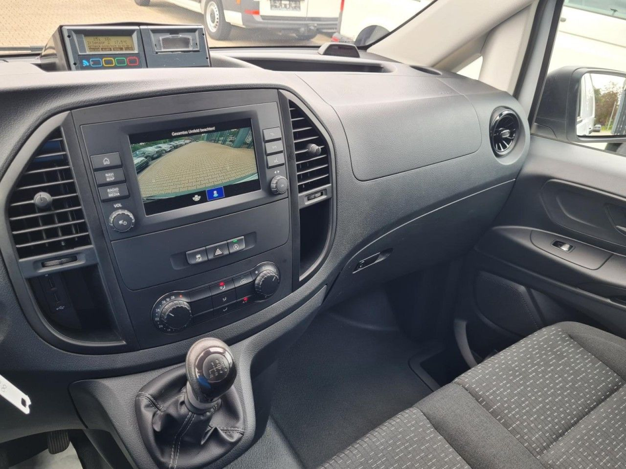 شاحنة مُبرّدة للتوصيل Mercedes-Benz Vito 116 Cdi Kühlkasten Stand + Fahrkühl. lang: صورة 11