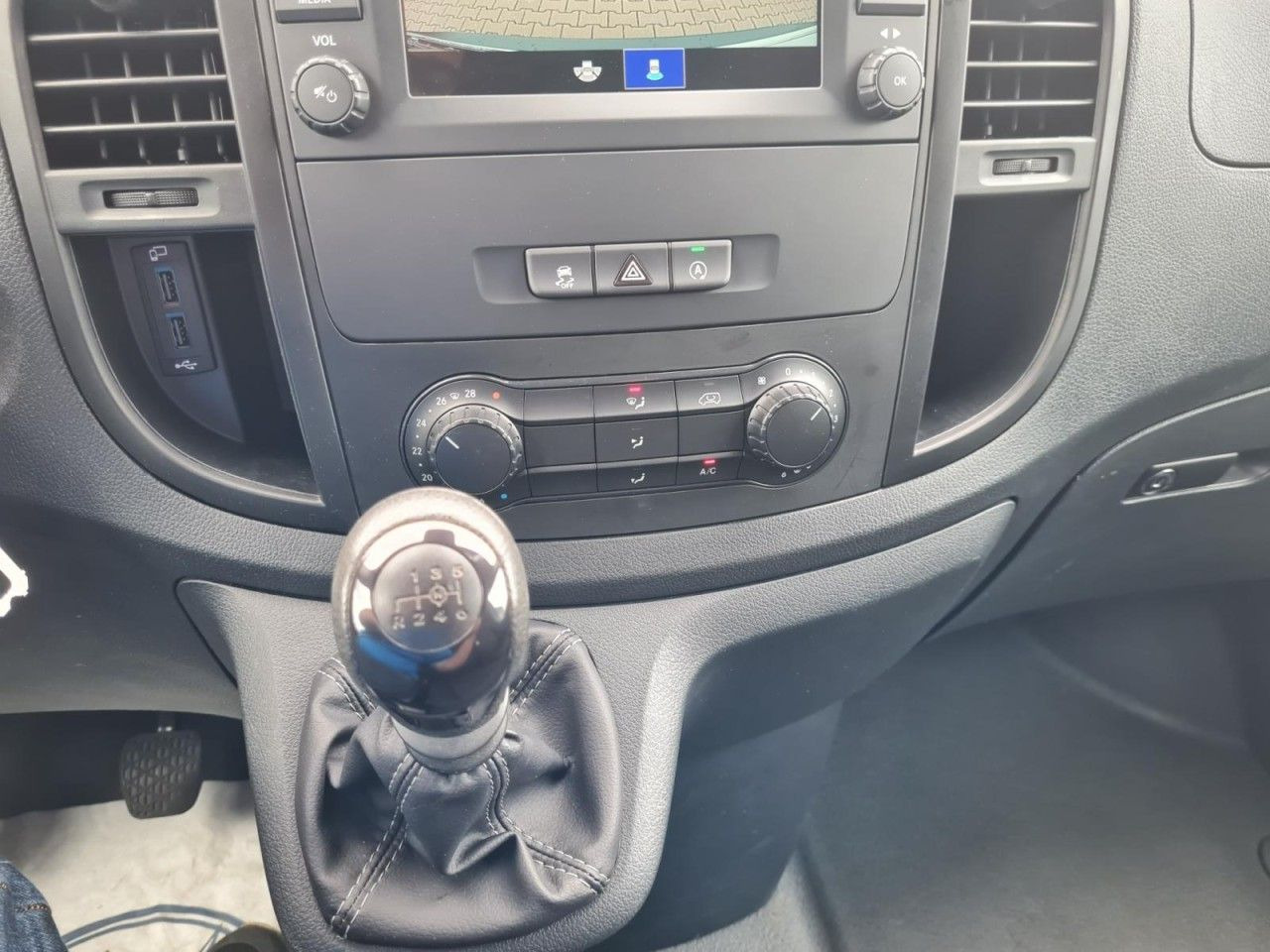 شاحنة مُبرّدة للتوصيل Mercedes-Benz Vito 116 Cdi Kühlkasten Stand + Fahrkühl. lang: صورة 21