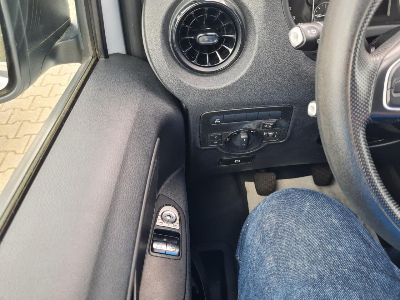 شاحنة مُبرّدة للتوصيل Mercedes-Benz Vito 116 Cdi Kühlkasten Stand + Fahrkühl. lang: صورة 24