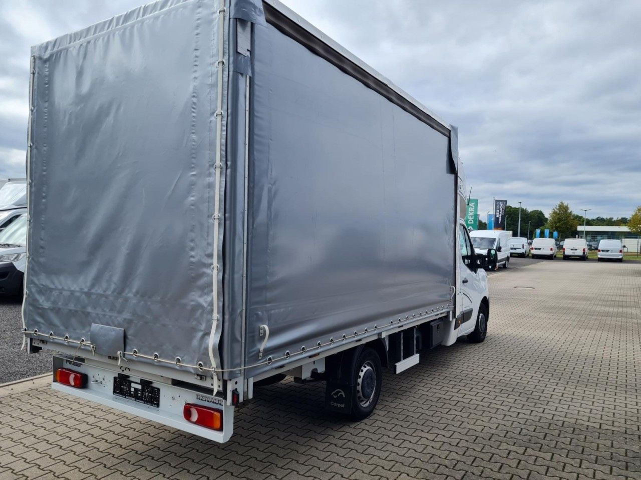 Renault Master 3,5t Pritsche Plane Schlafkab. dCi 165 KL - شاحنة ستارة جانبية: صورة 5 Renault Master 3,5t Pritsche Plane Schlafkab. dCi 165 KL - شاحنة ستارة جانبية: صورة 5