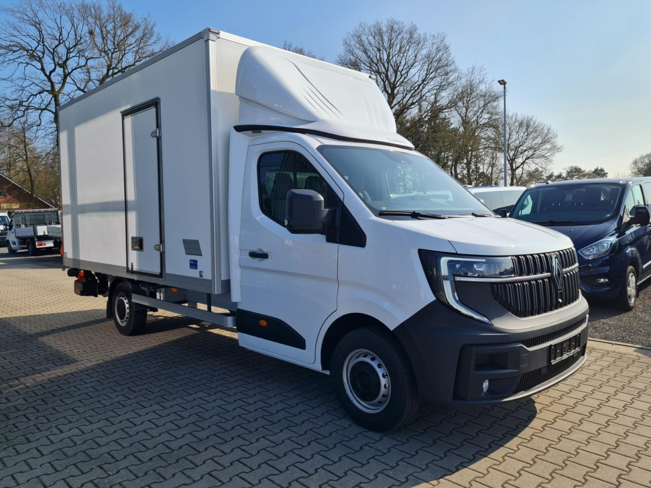 Renault Master 35 New Möbel Koffer LBW KAMERA LUFTFEDERUNG - شاحنة مغلقة الصندوق: صورة 3 Renault Master 35 New Möbel Koffer LBW KAMERA LUFTFEDERUNG - شاحنة مغلقة الصندوق: صورة 3
