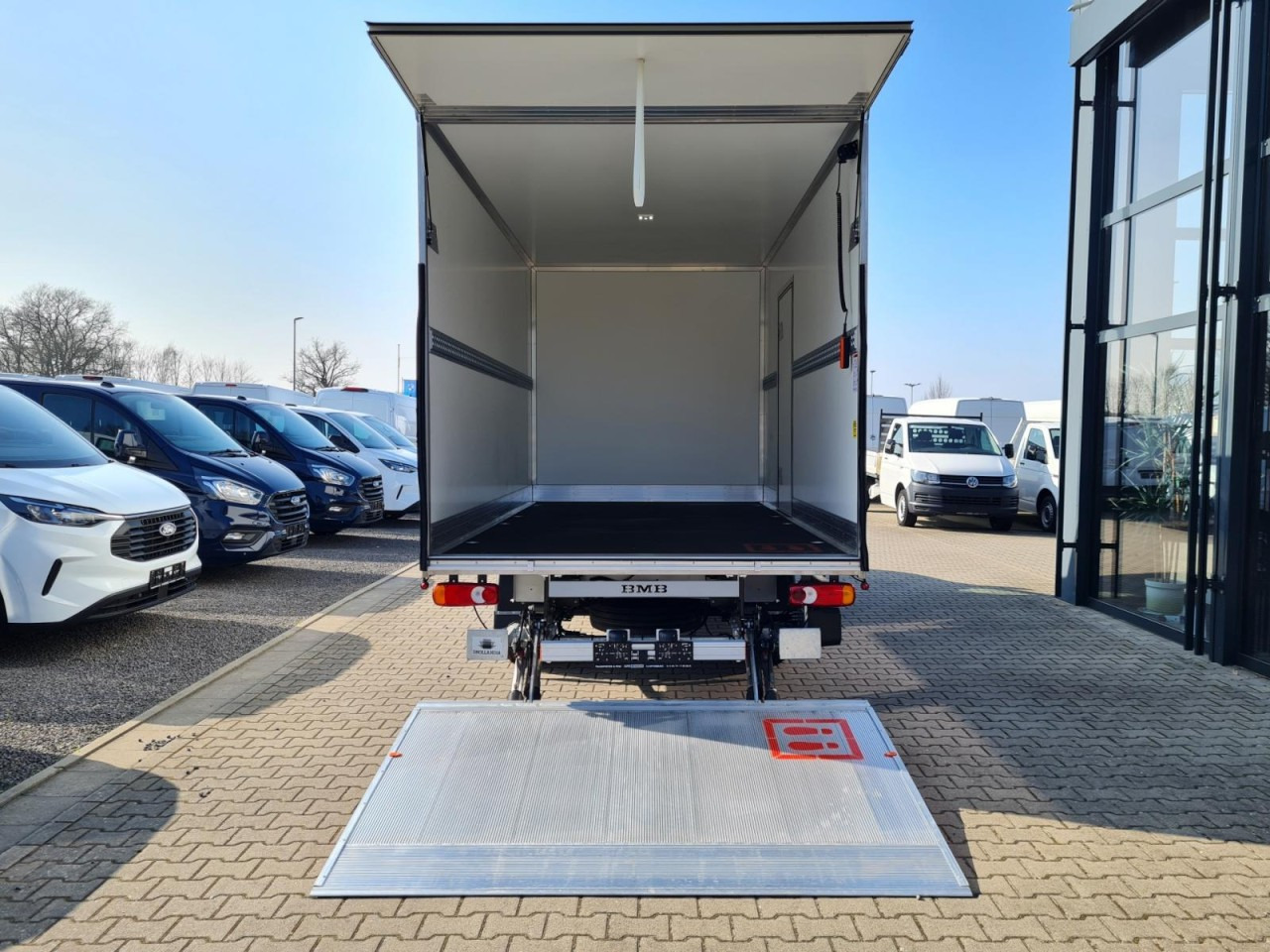 Renault Master 35 New Möbel Koffer LBW KAMERA LUFTFEDERUNG - شاحنة مغلقة الصندوق: صورة 5 Renault Master 35 New Möbel Koffer LBW KAMERA LUFTFEDERUNG - شاحنة مغلقة الصندوق: صورة 5