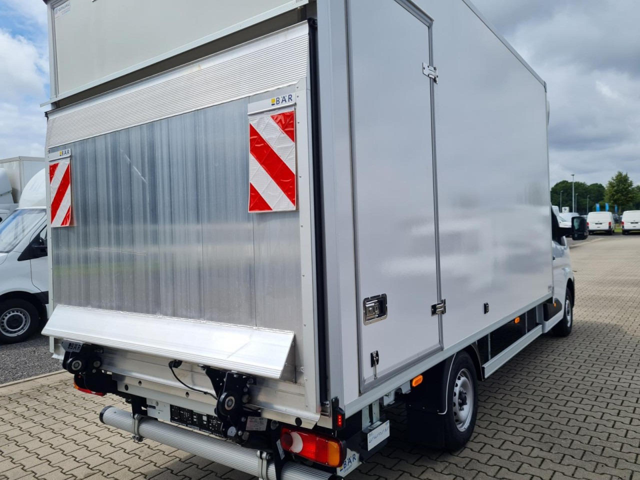 Renault Master 35 New Möbel Koffer LBW KLIMA TEMPOMAT - شاحنة مغلقة الصندوق: صورة 4 Renault Master 35 New Möbel Koffer LBW KLIMA TEMPOMAT - شاحنة مغلقة الصندوق: صورة 4