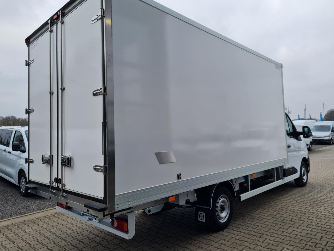 Renault Master 35 New Möbel Koffer LF 4.80m KLIMA TEMPOM - شاحنة مغلقة الصندوق: صورة 4 Renault Master 35 New Möbel Koffer LF 4.80m KLIMA TEMPOM - شاحنة مغلقة الصندوق: صورة 4