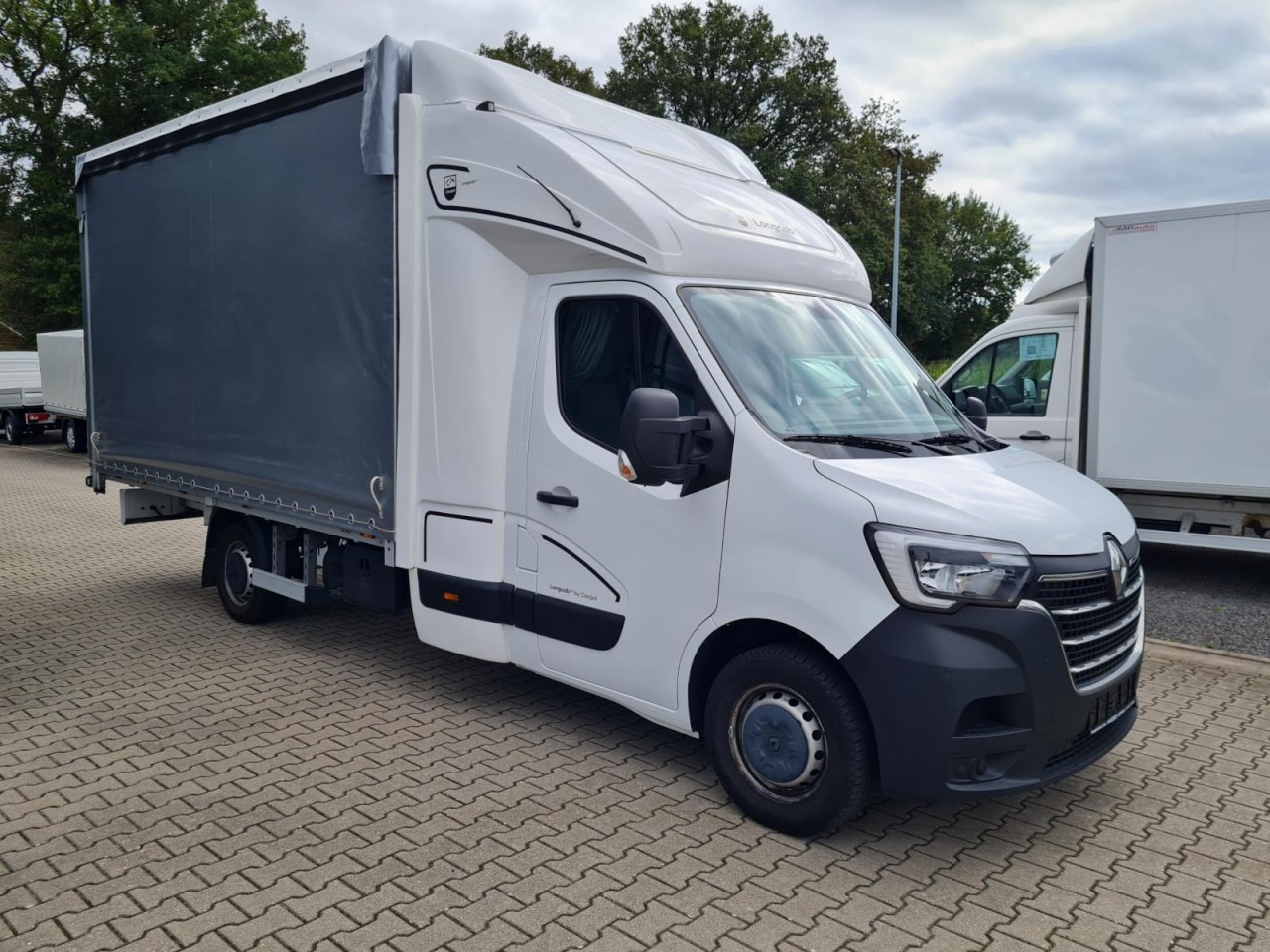 Renault Master 35 Pritsche Schiebe Plane Schlafkab LUFTFEDERUNG - شاحنة ستارة جانبية: صورة 3 Renault Master 35 Pritsche Schiebe Plane Schlafkab LUFTFEDERUNG - شاحنة ستارة جانبية: صورة 3