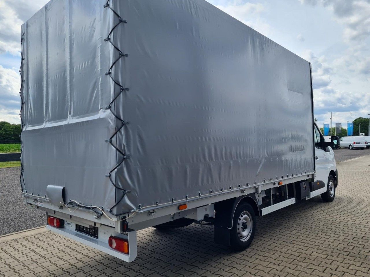 Renault Master 35 Pritsche Schiebe Plane dCi 170 10 Pal. - شاحنة ستارة جانبية: صورة 5 Renault Master 35 Pritsche Schiebe Plane dCi 170 10 Pal. - شاحنة ستارة جانبية: صورة 5