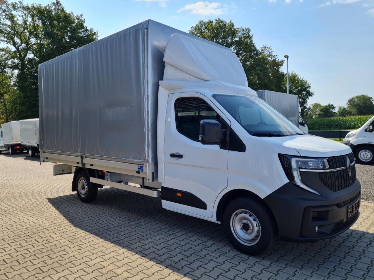 Renault Master 35 Pritsche Schiebe Plane dCi 170 - شاحنة ستارة جانبية: صورة 5 Renault Master 35 Pritsche Schiebe Plane dCi 170 - شاحنة ستارة جانبية: صورة 5