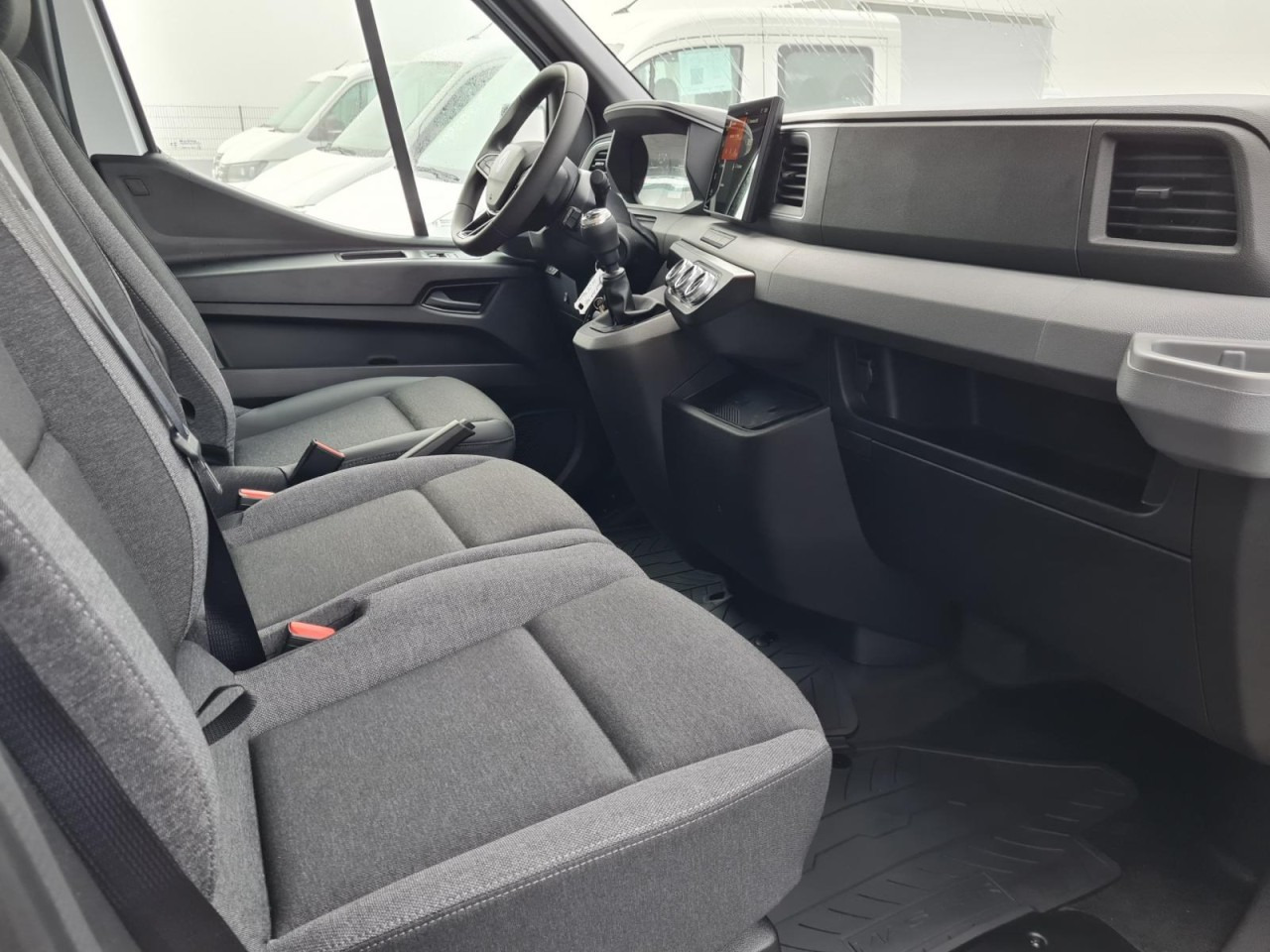 Renault Master New 35 Tiefrahmen Koffer KAMERA LUFTFEDERUNG - شاحنة مغلقة الصندوق: صورة 4 Renault Master New 35 Tiefrahmen Koffer KAMERA LUFTFEDERUNG - شاحنة مغلقة الصندوق: صورة 4