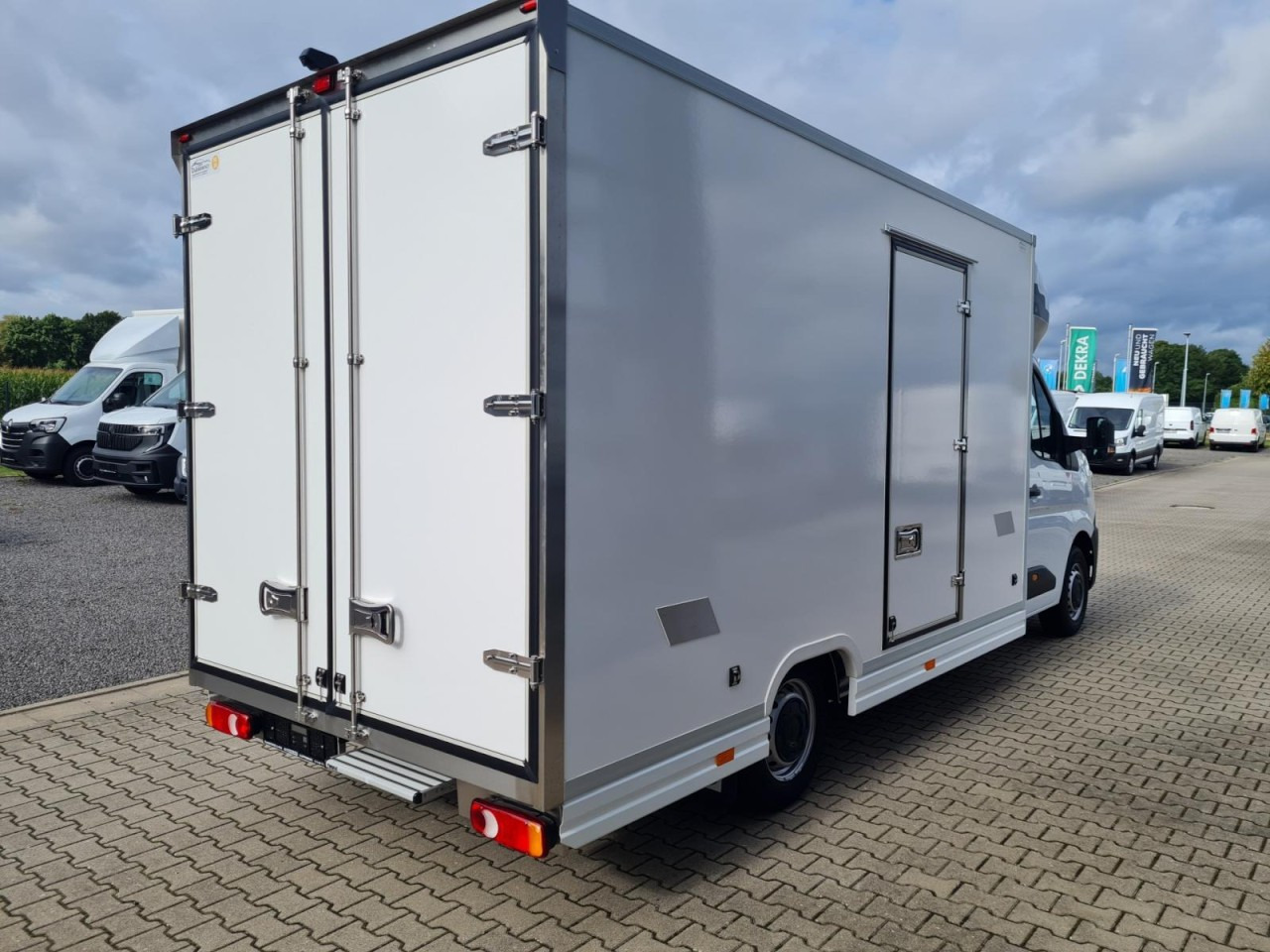 Renault Master New 35 Tiefrahmen Koffer dCi 170 KAMERA - شاحنة مغلقة الصندوق: صورة 4 Renault Master New 35 Tiefrahmen Koffer dCi 170 KAMERA - شاحنة مغلقة الصندوق: صورة 4