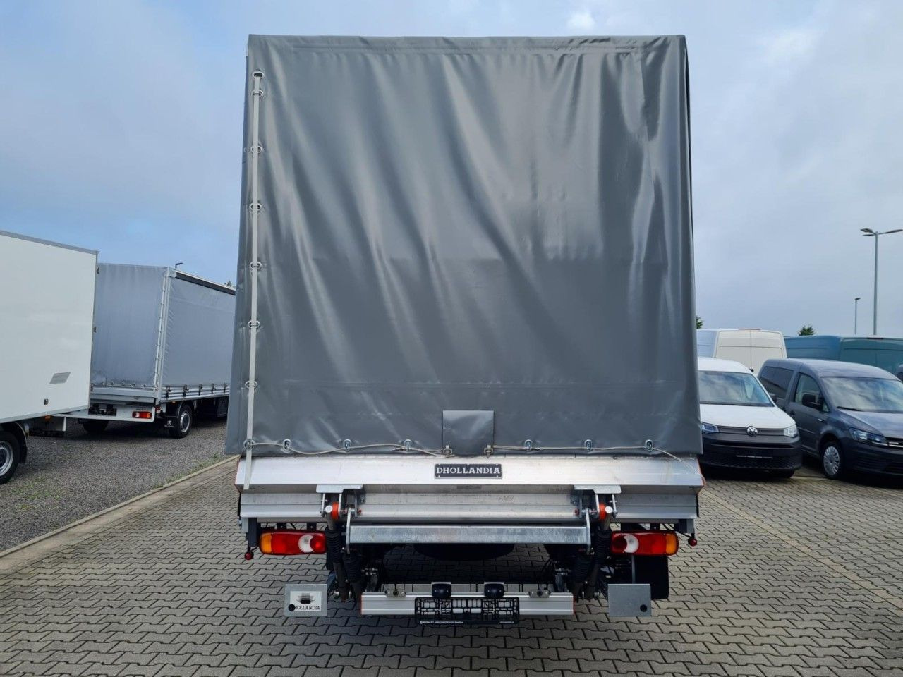 Renault Master Pritsche 2x Schiebe Plane Schlafkab LBW - شاحنة ستارة جانبية: صورة 4 Renault Master Pritsche 2x Schiebe Plane Schlafkab LBW - شاحنة ستارة جانبية: صورة 4