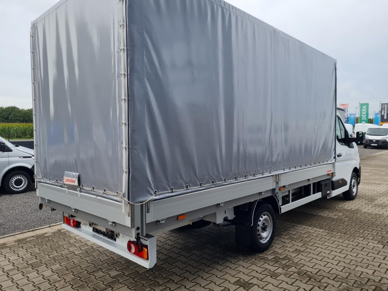 Renault Master Pritsche Schiebe Plane 10 Pal. LUFTFEDERUNG - شاحنة ستارة جانبية: صورة 5 Renault Master Pritsche Schiebe Plane 10 Pal. LUFTFEDERUNG - شاحنة ستارة جانبية: صورة 5