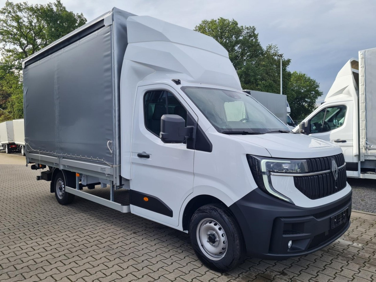 Renault Master Pritsche Schiebe Plane LBW Luftfederung - شاحنة ستارة جانبية: صورة 3 Renault Master Pritsche Schiebe Plane LBW Luftfederung - شاحنة ستارة جانبية: صورة 3