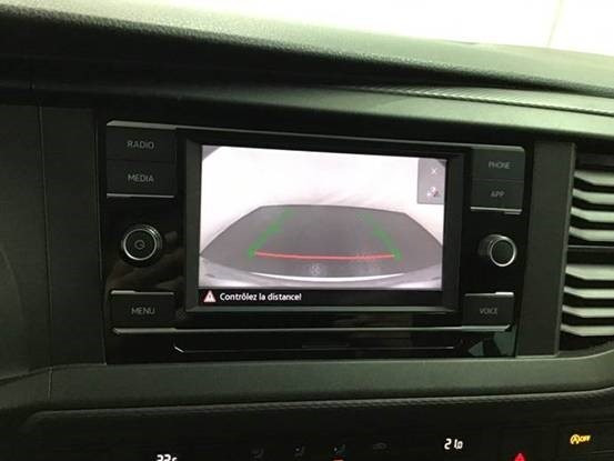 VW T6.1 Caravelle TDI lang 9 Sitzer 2 Schiebetüren Trendl. - حافلة صغيرة, ميكروباص: صورة 5 VW T6.1 Caravelle TDI lang 9 Sitzer 2 Schiebetüren Trendl. - حافلة صغيرة, ميكروباص: صورة 5