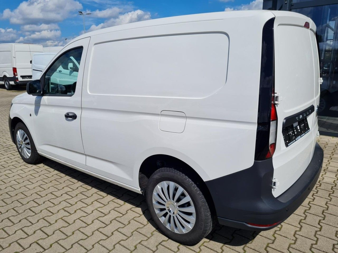 Volkswagen Caddy Kasten Cargo 2.0 TDI KLIMA KOMFORT PDC - فان المدمجة: صورة 5 Volkswagen Caddy Kasten Cargo 2.0 TDI KLIMA KOMFORT PDC - فان المدمجة: صورة 5