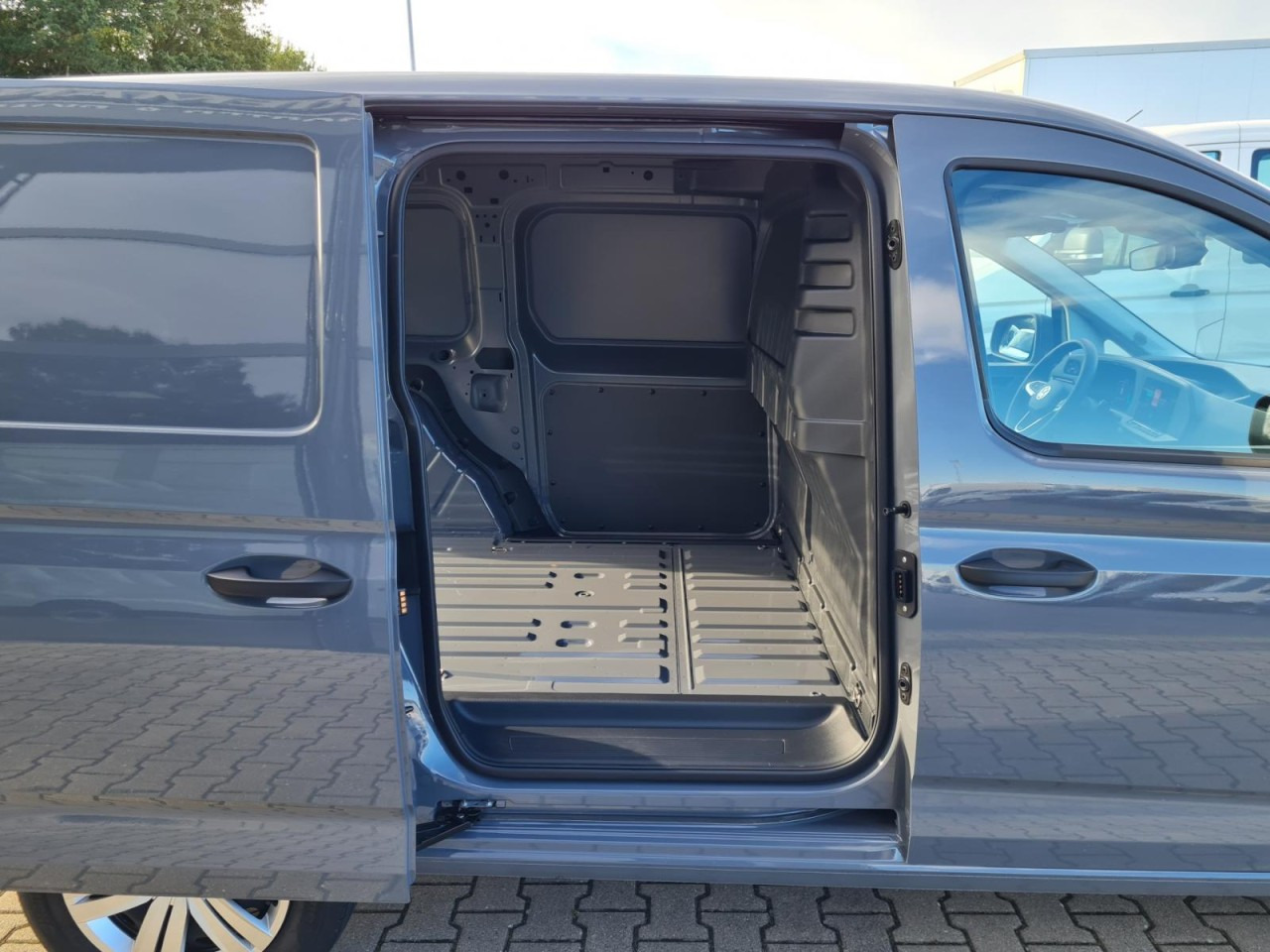 Volkswagen Caddy Kasten Cargo TDI Maxi PDC KLIMA TEMPOMAT - فان المدمجة: صورة 5 Volkswagen Caddy Kasten Cargo TDI Maxi PDC KLIMA TEMPOMAT - فان المدمجة: صورة 5